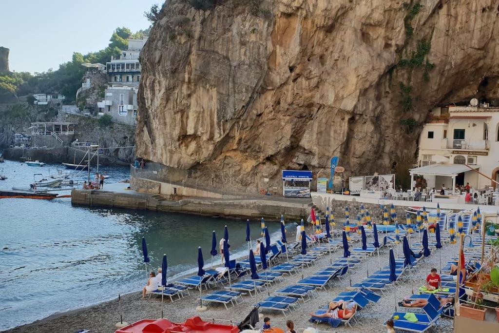 Amalfi Rooms Duoglio Beach -Amazing Seaview ภายนอก รูปภาพ