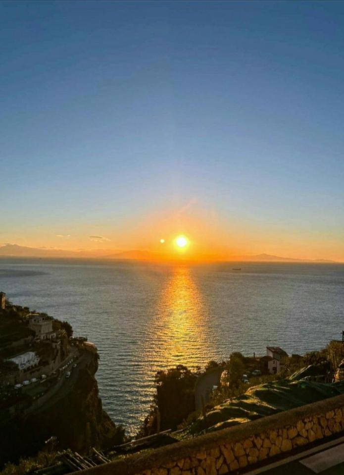Amalfi Rooms Duoglio Beach -Amazing Seaview ภายนอก รูปภาพ